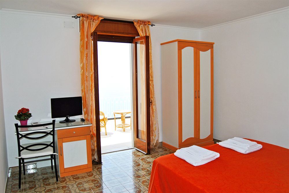 Bed and Breakfast Il Canto Delle Sirene Furore Exterior foto